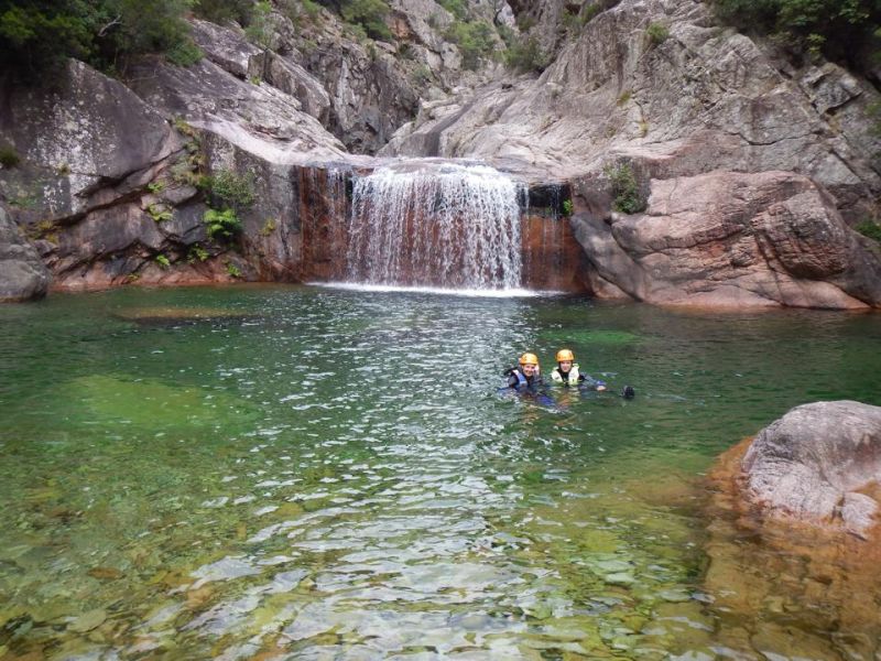 Séjours canyoning à l'étranger - Corse, Sardaigne, Sud de la France, Sierra de Guara (ES), Île de la Réunion, Costa Rica